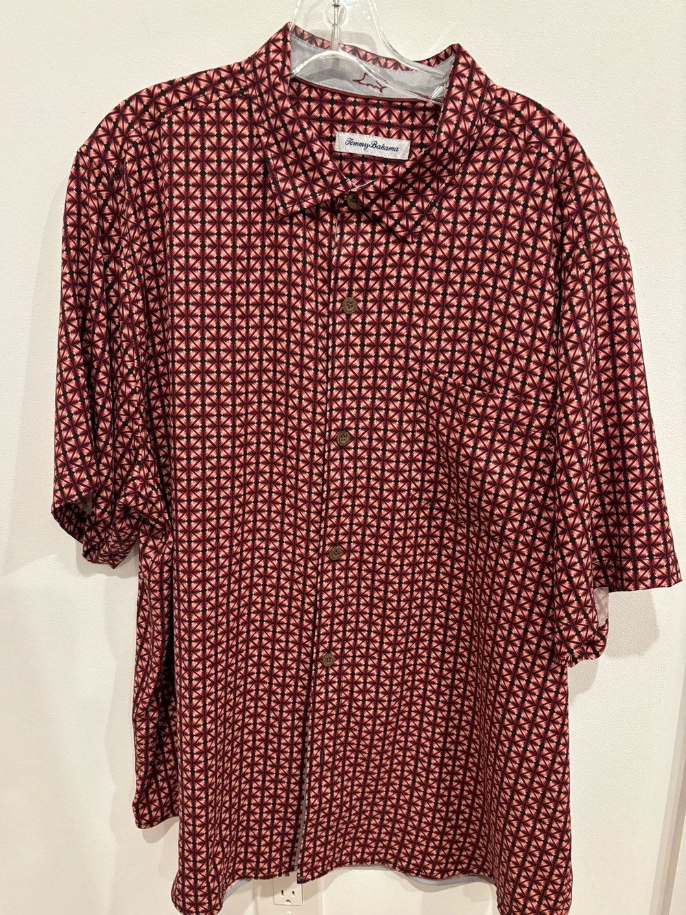 Tommy Bahama Pure Silk RUMBA Camp Shirt Mens XL Deep Red Black Geometric Print